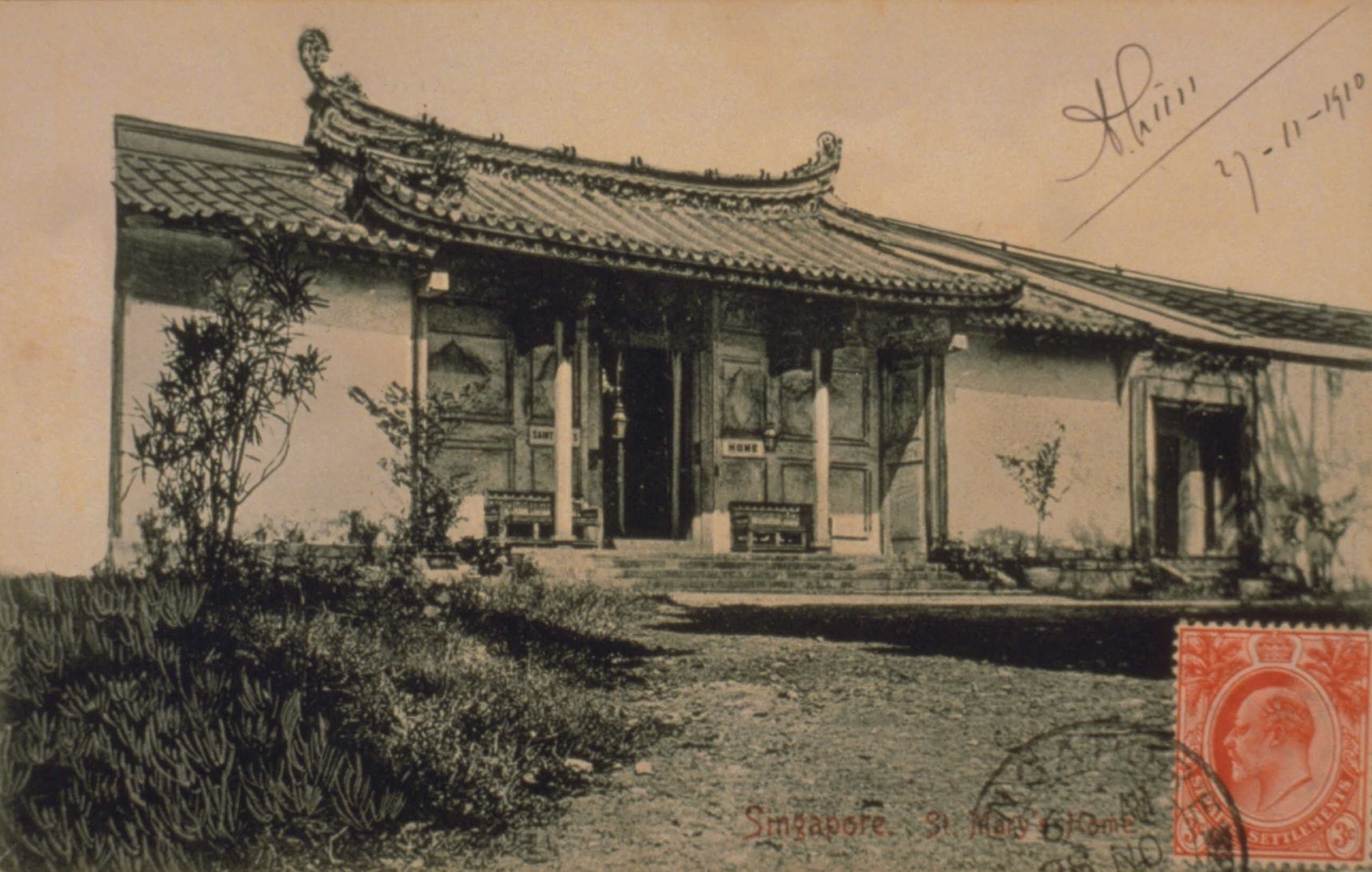 Located at Clemenceau Avenue, the Teochew-style grand mansion of Tan Yeok Nee is the last of its kind still standing, 1910. Courtesy of National Archives of Singapore.